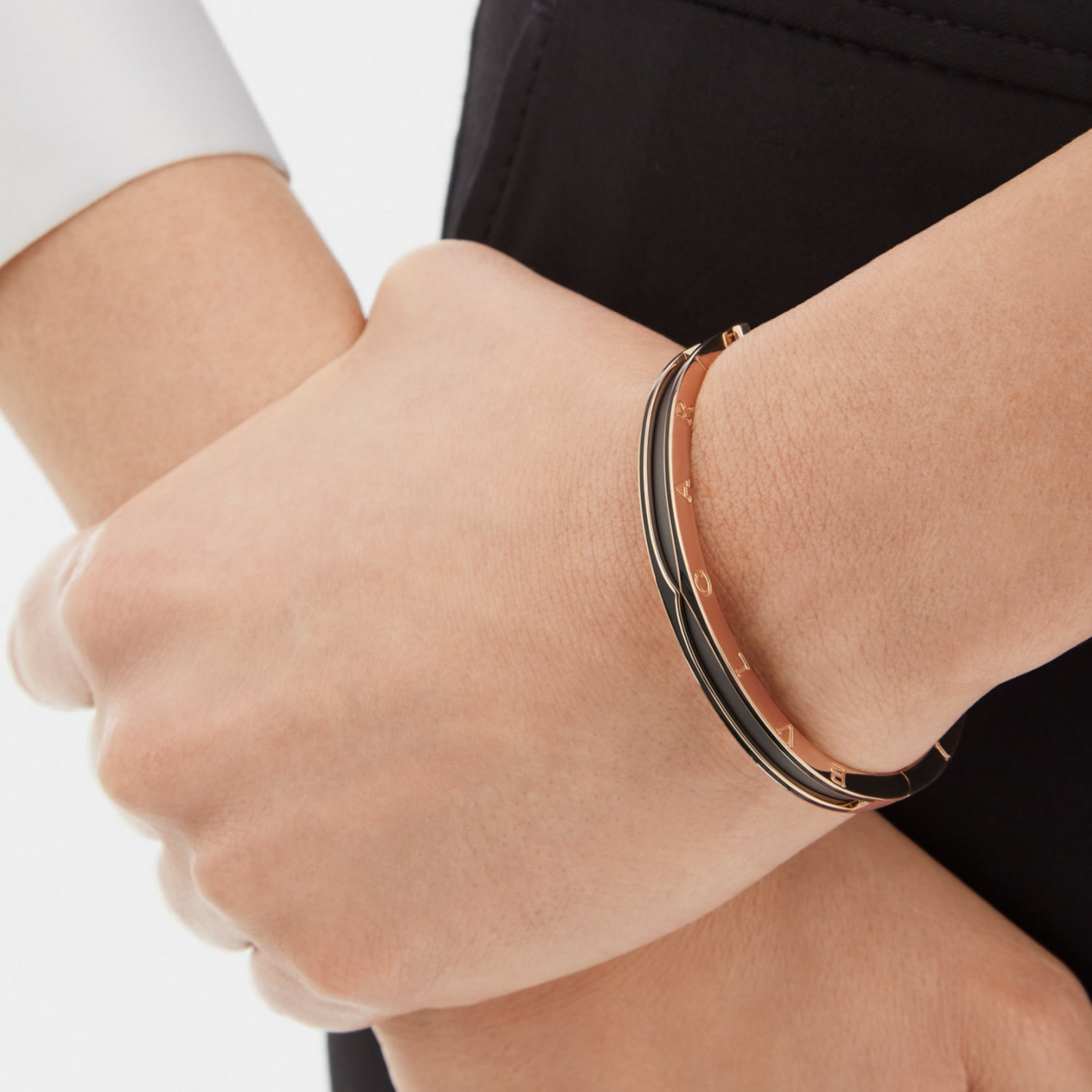 [AURORA]ZERO 1 PINK GOLD WITH MATTE BLACK CERAMIC BRACELET