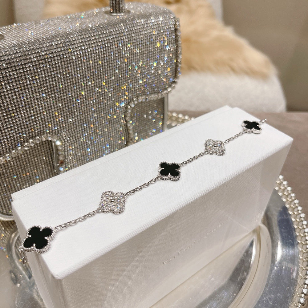 [Aurora]CLOVER 5 MOTIF ONYXS DIAMOND BRACELET SILVER