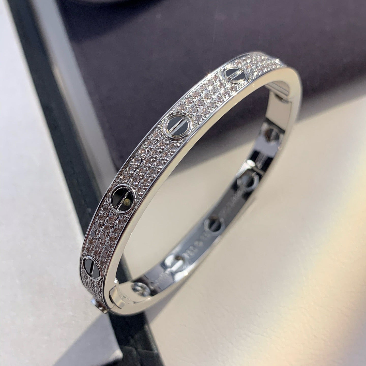 [AURORA]LOVE BRACELET 6.1MM DIAMOND-PAVED CERAMIC