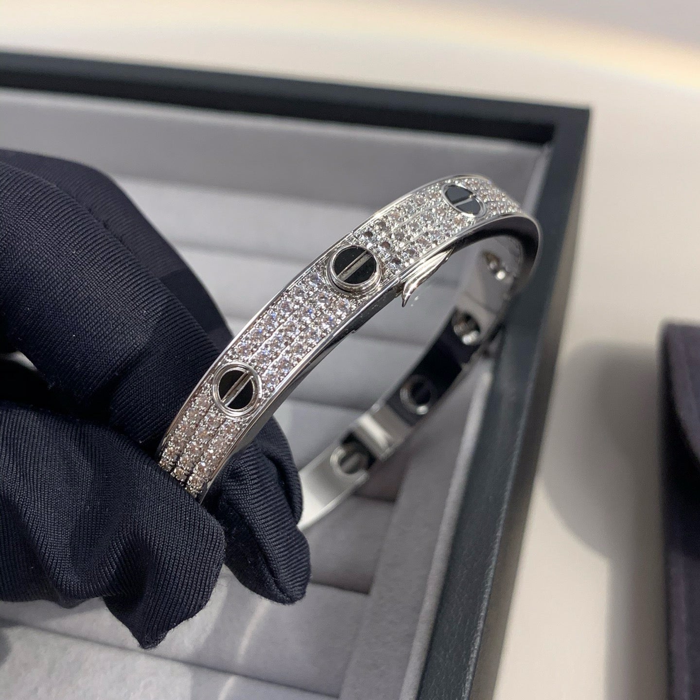 [AURORA]LOVE BRACELET 6.1MM DIAMOND-PAVED CERAMIC