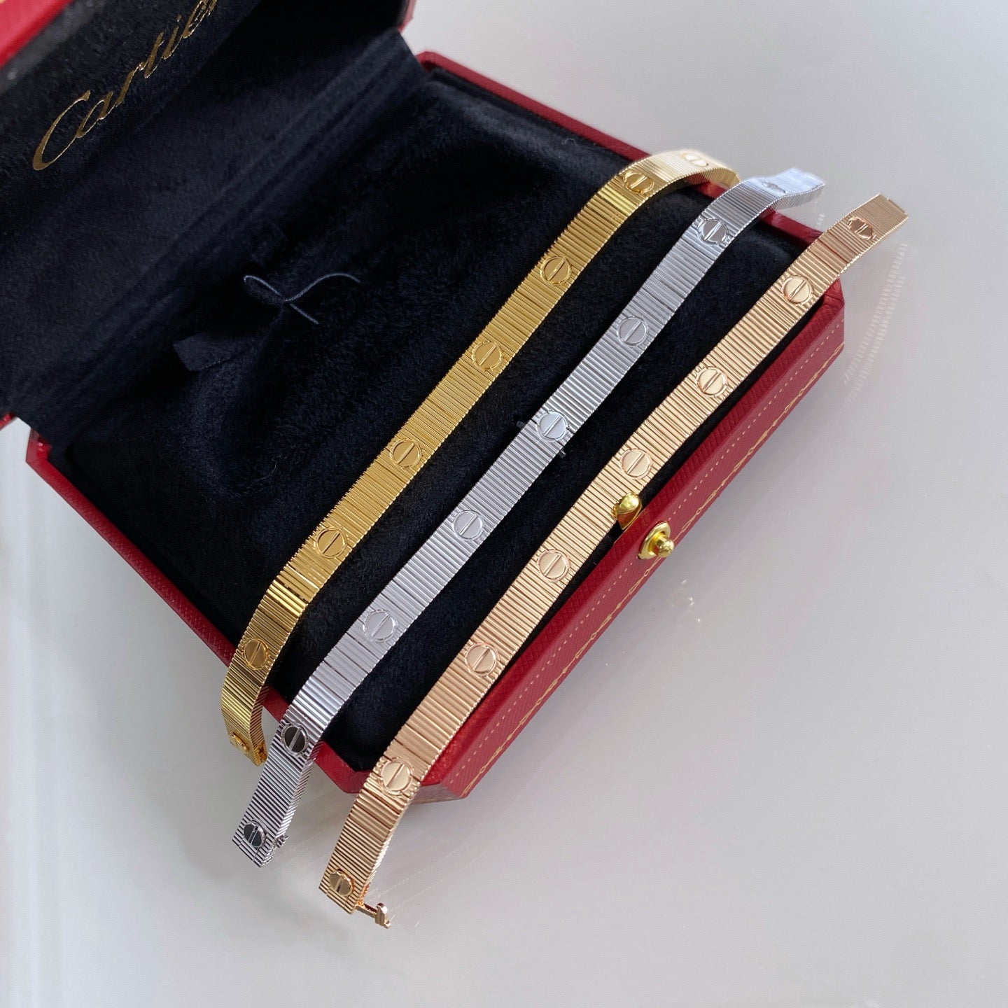 [AURORA]LOVE UNLIMITED BRACELET