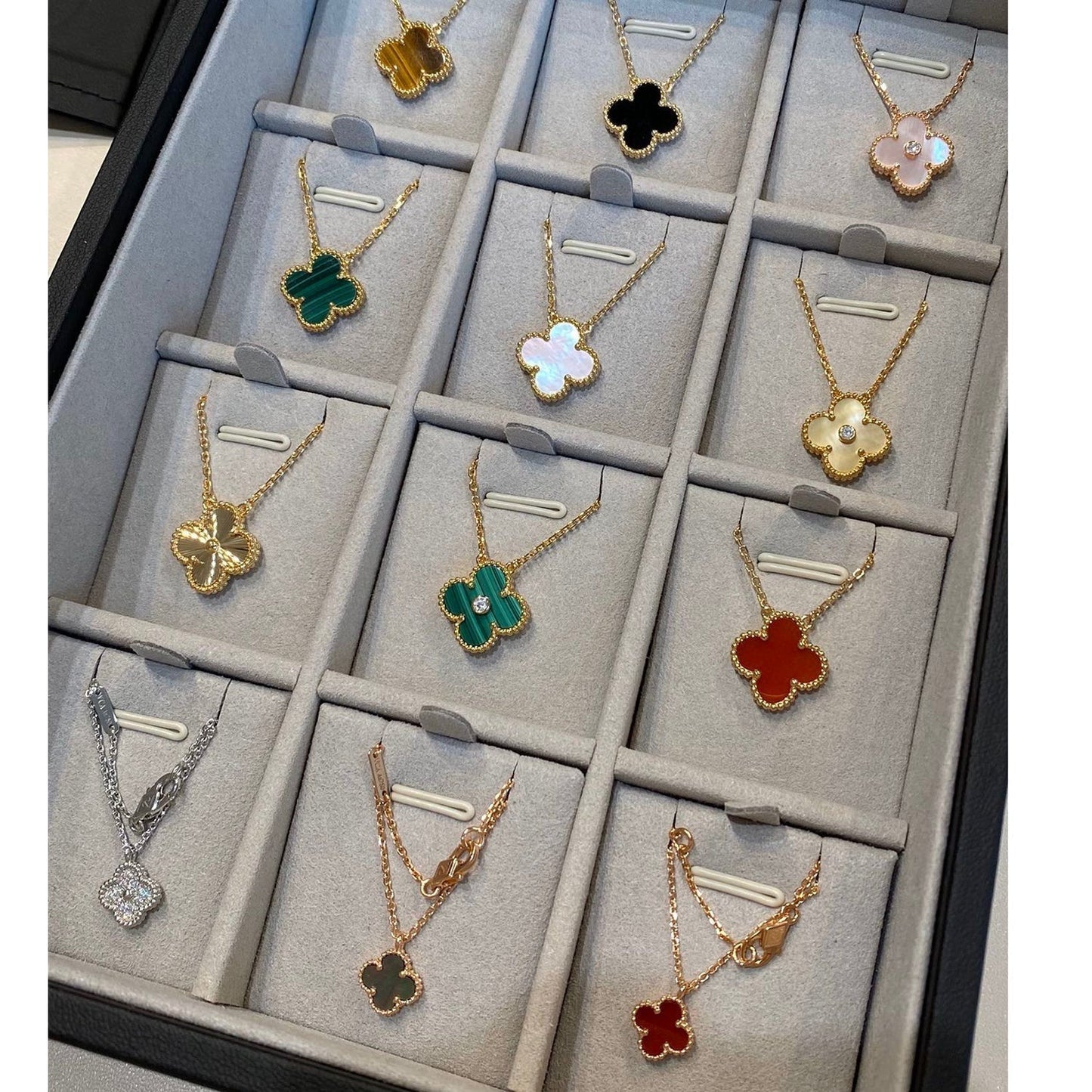 [Aurora]CLOVER 15MM LASER NECKLACE
