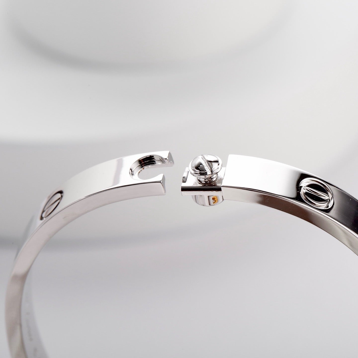 [AURORA]LOVE BRACELET 6.1MM NO DIAMONDS