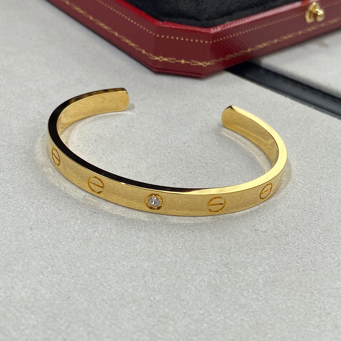 [AURORA]ラブブレスレット 6.1mm 1ダイヤモンド オープンカフ