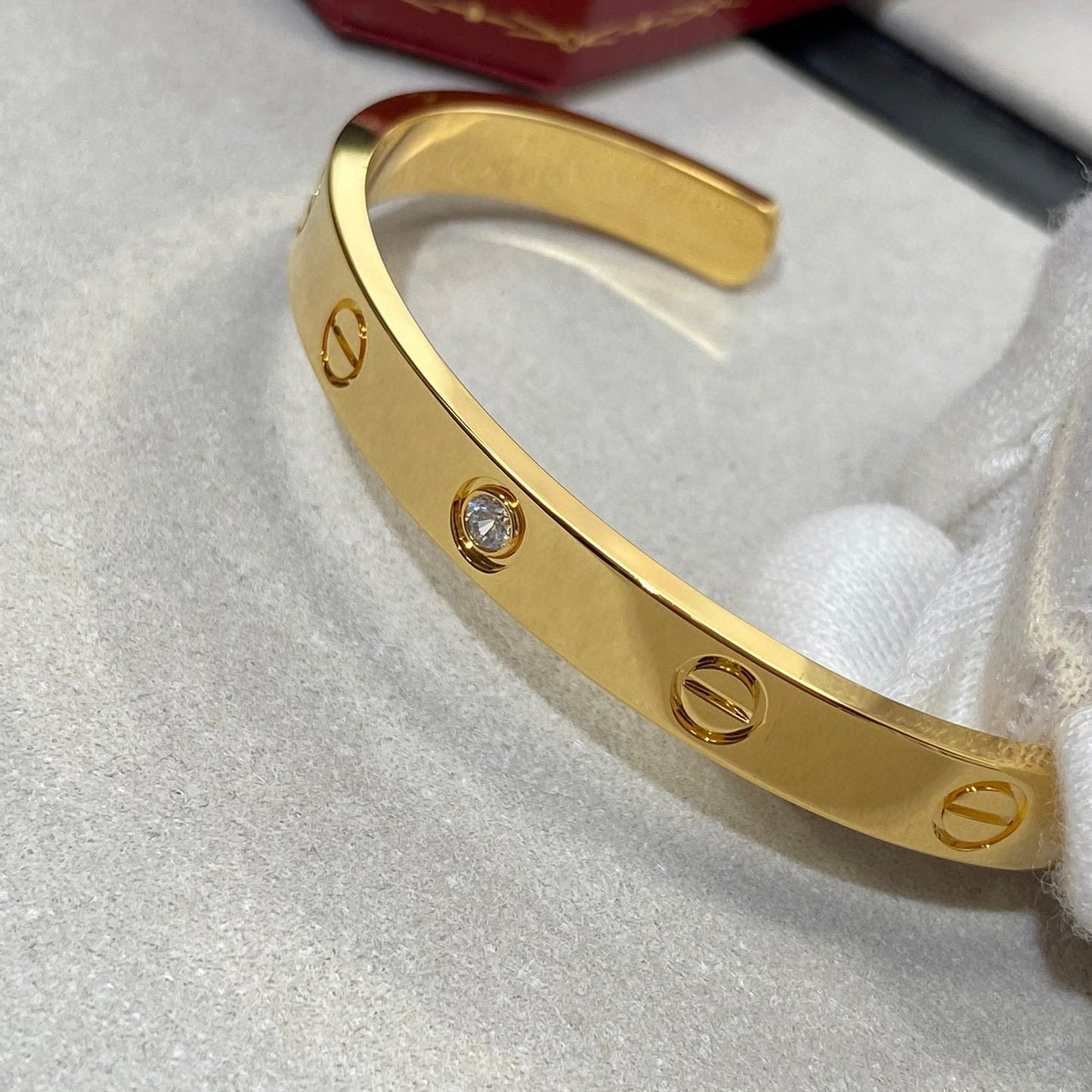 [AURORA]ラブブレスレット 6.1mm 1ダイヤモンド オープンカフ