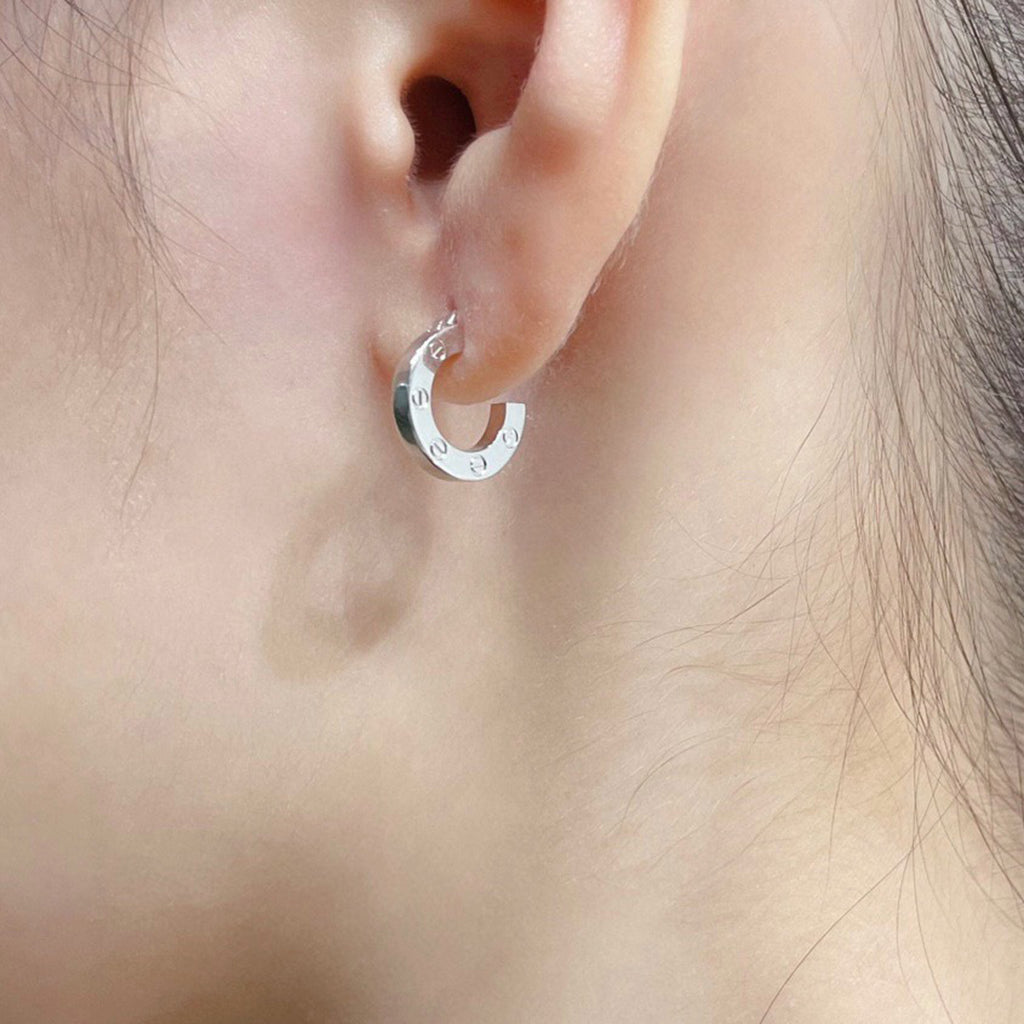 [AURORA]LOVE MINI EARRINGS