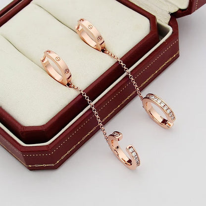 [AURORA]LOVE 3.0MM HALF DIAMOND EARRINGS