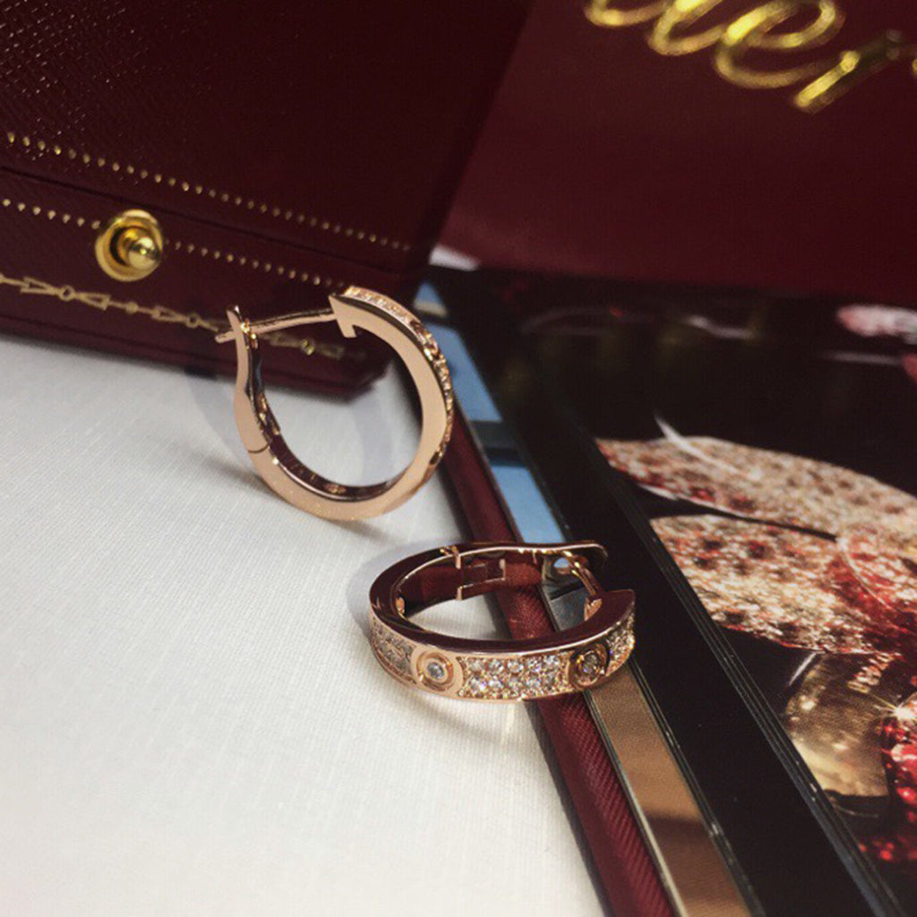 [AURORA]LOVE 5.5MM DIAMOND PAVED EARRINGS