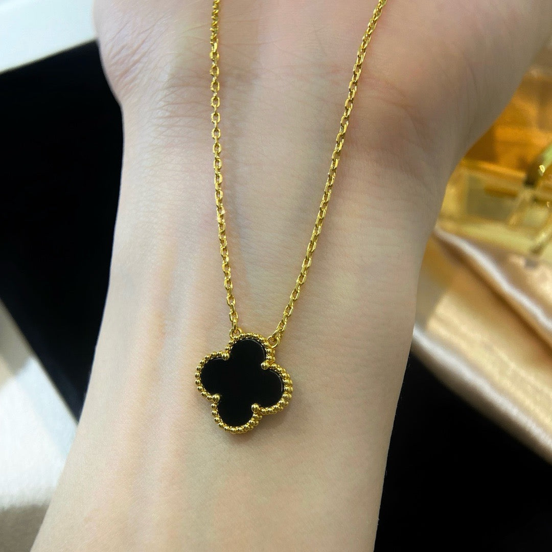 [Aurora]CLOVER 15MM BLACK ONYX SINGLE FLOWER NECKLACE