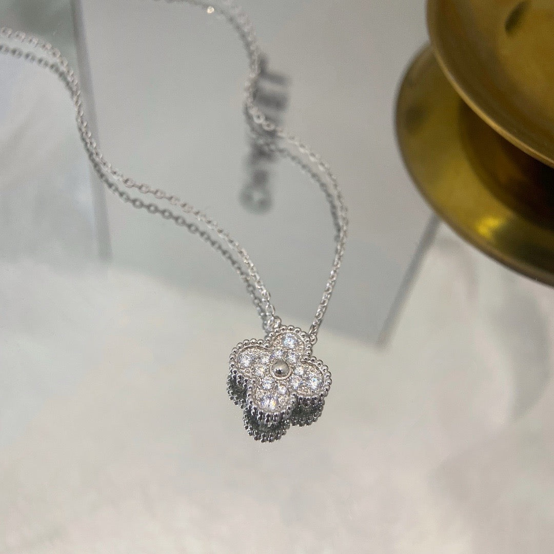 [Aurora]CLOVER 15MM DIAMOND SINGLE FLOWER NECKLACE