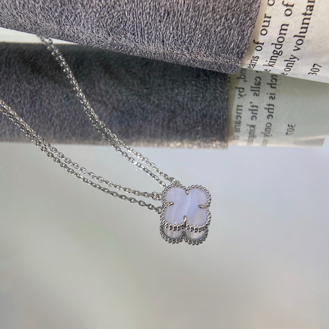 [Aurora]CLOVER 15MM BLUE CHALCEDONY NECKLACE SILVER