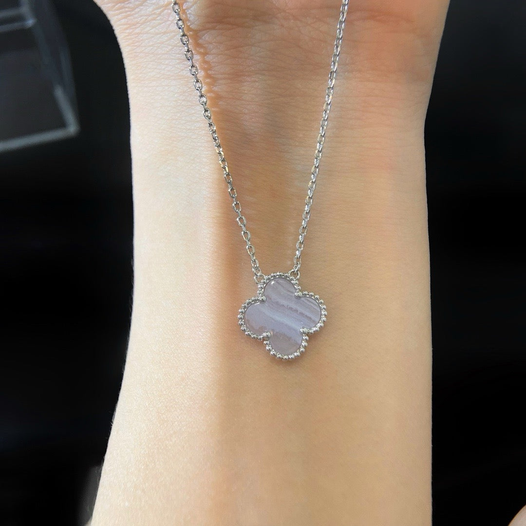 [Aurora]CLOVER 15MM BLUE CHALCEDONY NECKLACE SILVER