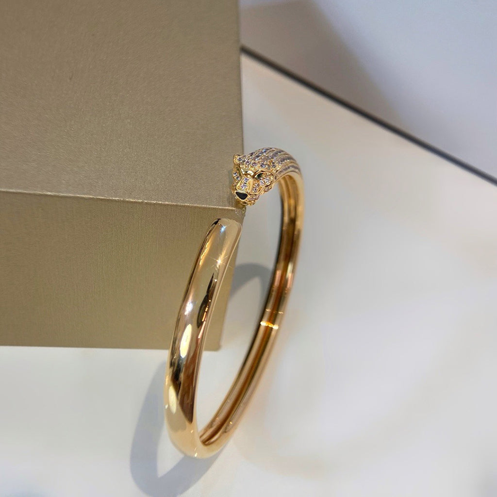 [AURORA]PANTHERE HALF DIAMOND OPEN BRACELET