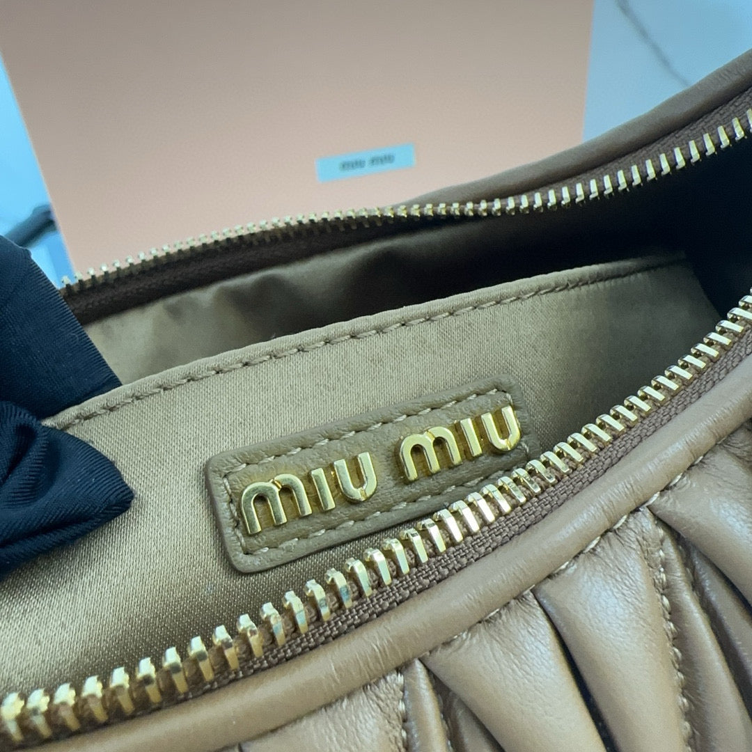 WANDER MATELASSE 29 BAG IN BROWN LAMBSKIN