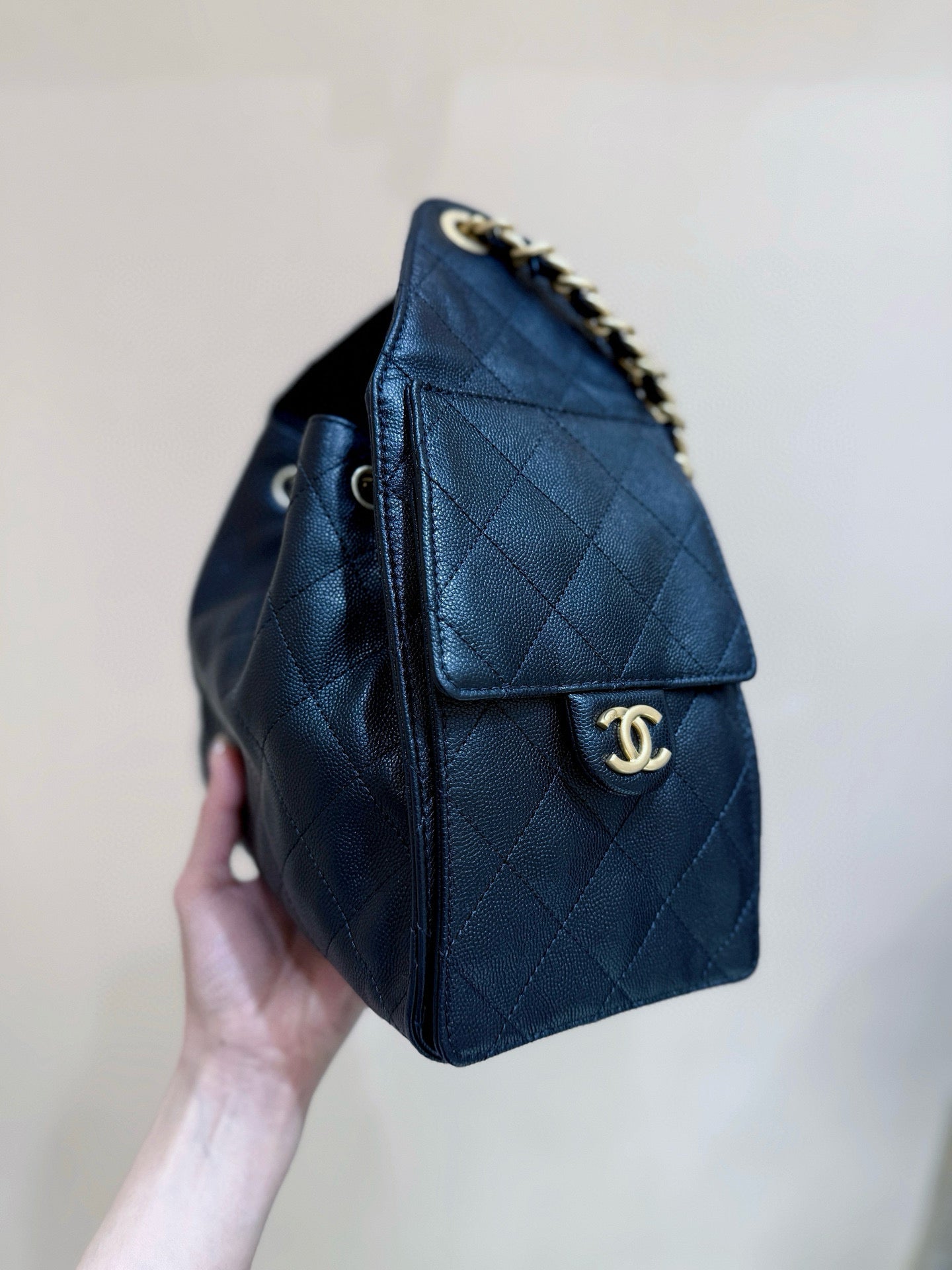 CC 25 HANDBAG IN BLACK 30 GRAINED CALFSKIN GOLD HARDWARE