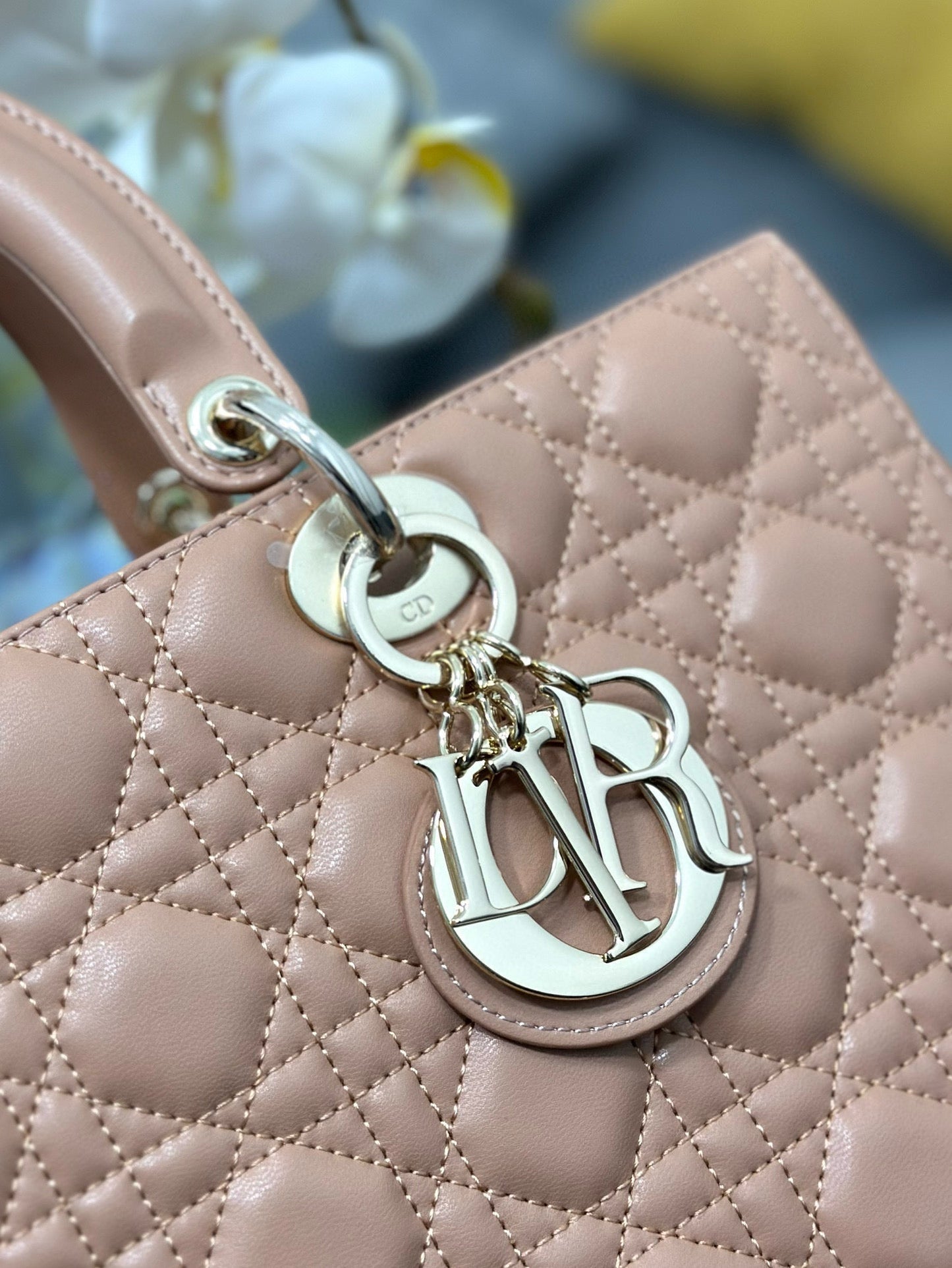 LARGE 32 LADY BAG IN PEACE LAMBSKIN WITH GOLD HARDWARE