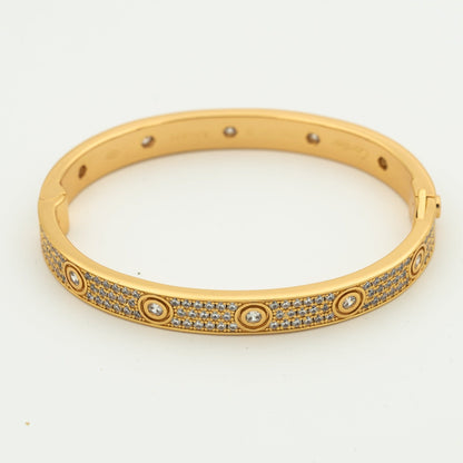 [AURORA] LIEBESARMBAND 6,1 MM DIAMANTENBESAMT MIT 10 GROSSEN DIAMANTEN