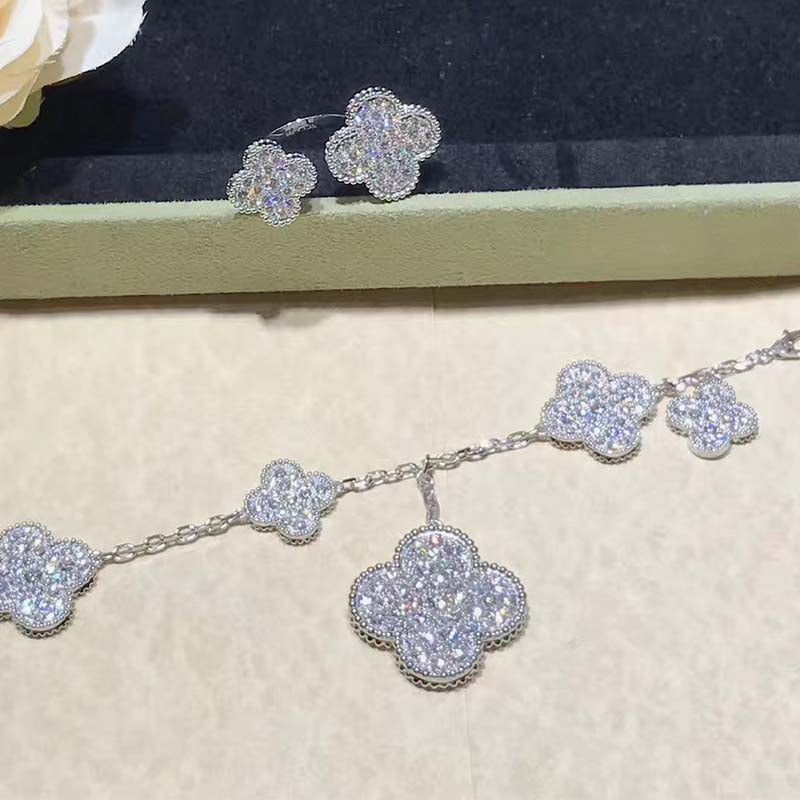 [Aurora]CLOVER 6 MOTIFS SILVER DIAMOND BRACELET