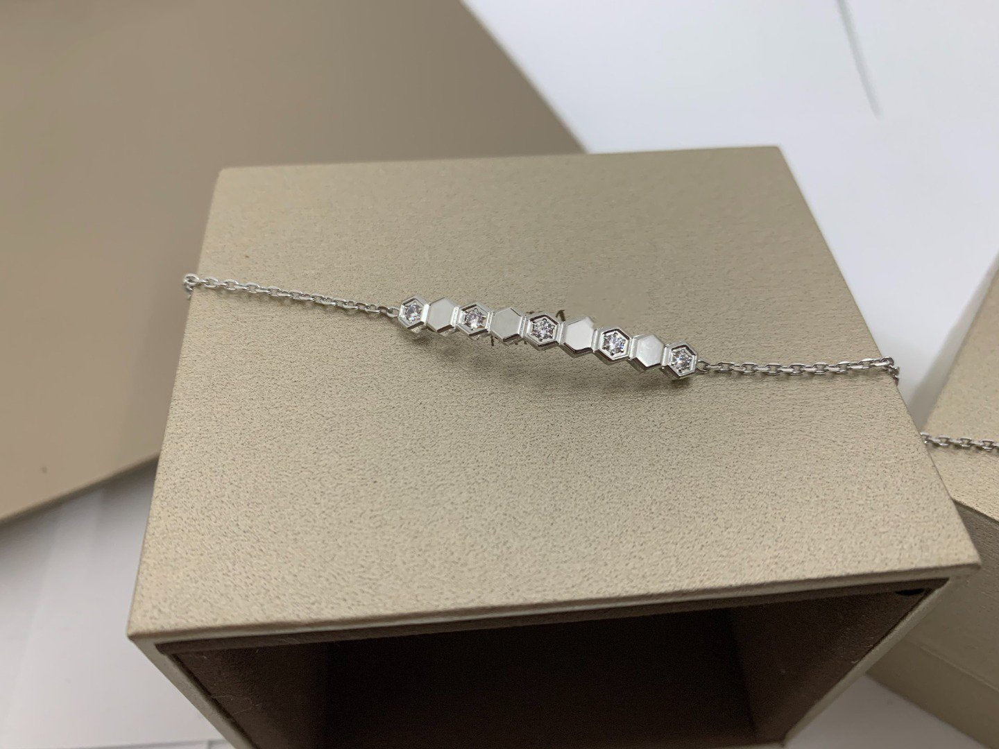 [AURORA] BEE LOVE ARMBAND DIAMANT 