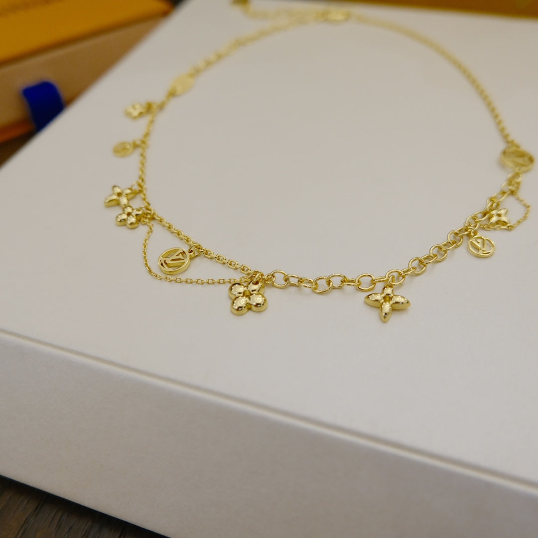 [Aurora]BLOOMING SUPPLE NECKLACE BRASS