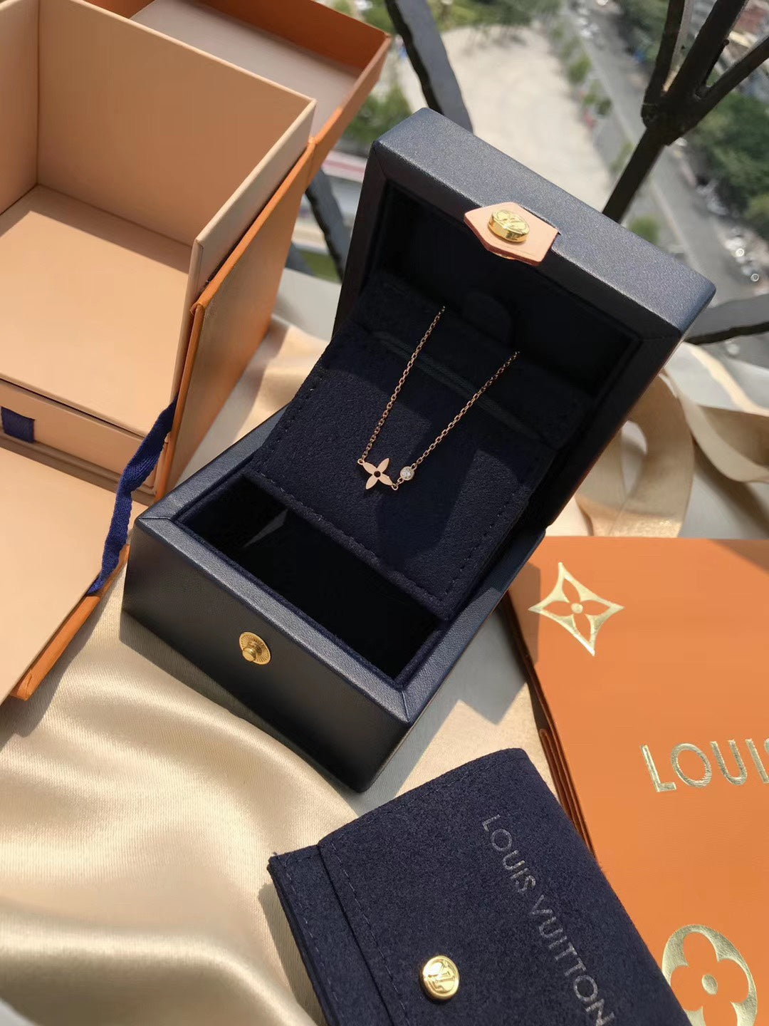 [Aurora]BLOSSOM PENDANT PINK GOLD AND DIAMOND