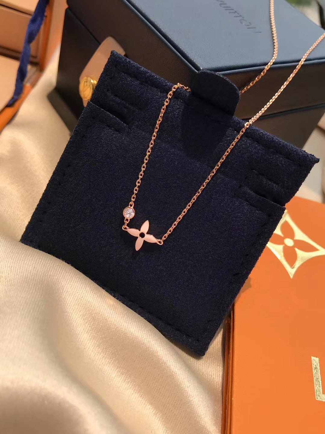 [Aurora]BLOSSOM PENDANT PINK GOLD AND DIAMOND