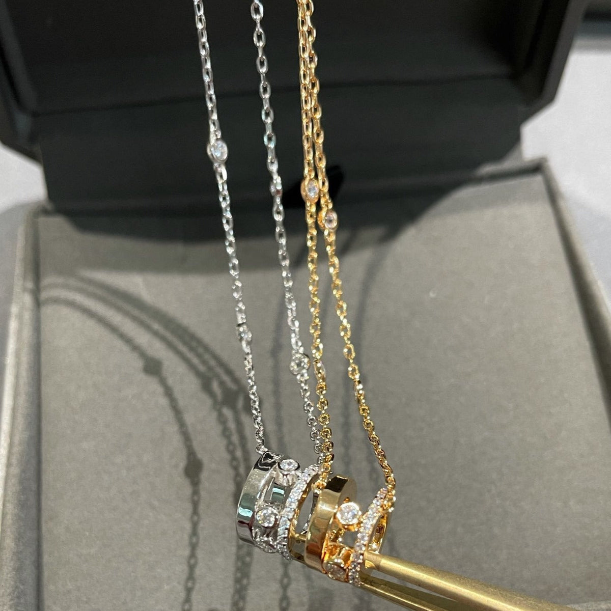 [AURORA]CHAIN MOVE ROMANE PEDAND NECKLACE