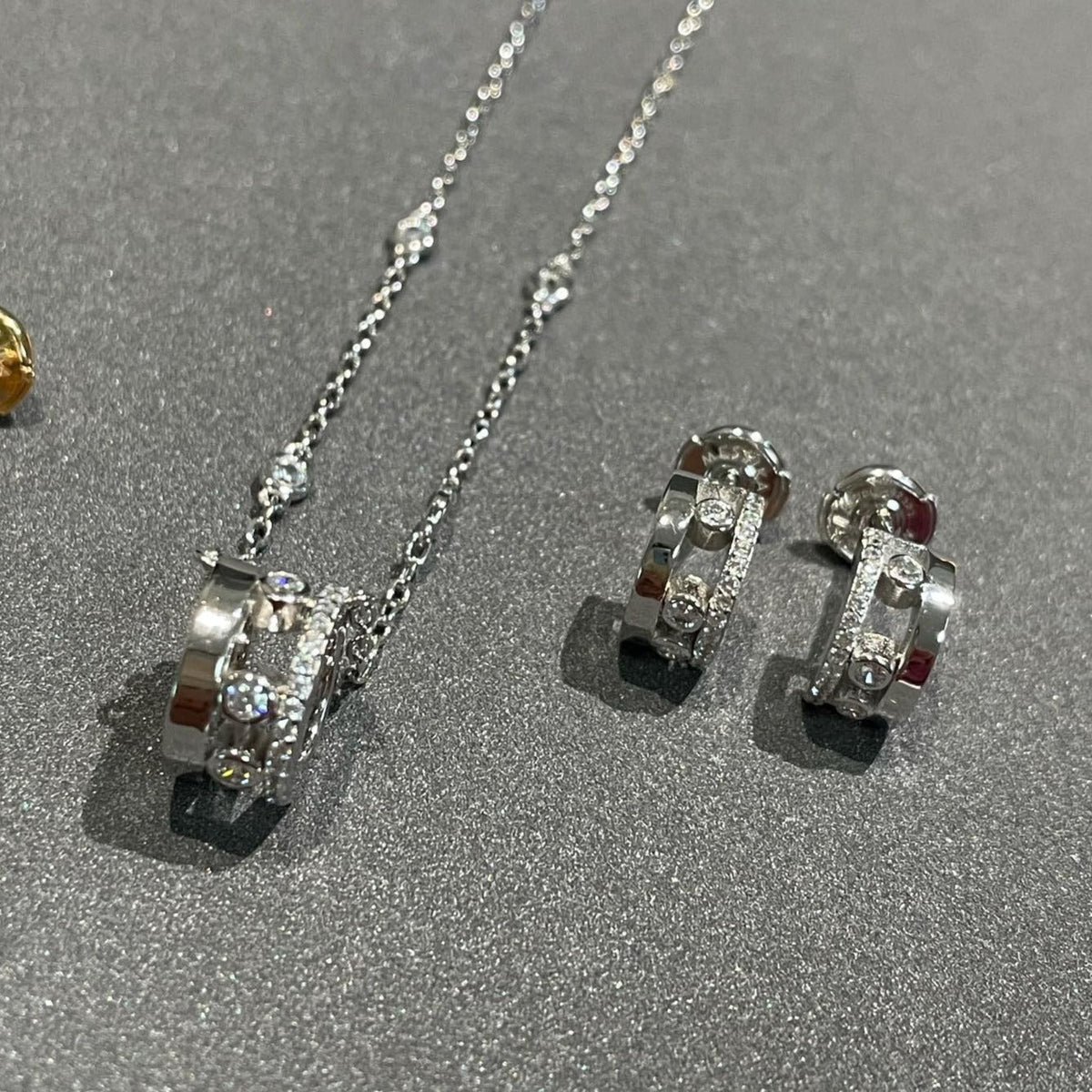 [AURORA]CHAIN MOVE ROMANE PEDAND NECKLACE