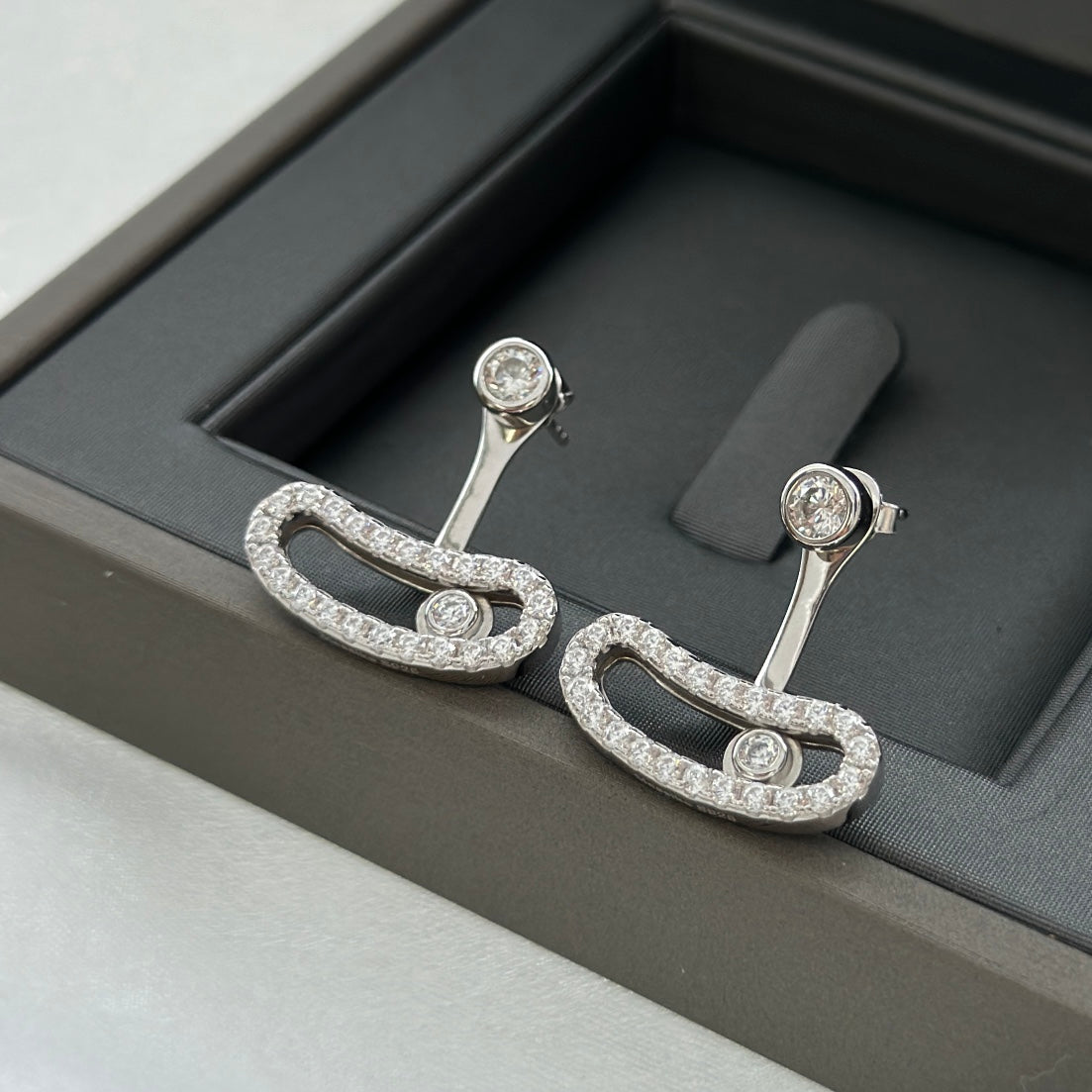 [AURORA]MOVE UNO SILVER DIAMOND EARRINGS