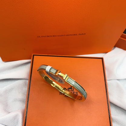 [AURORA]CLASSIC HM CLIC GREEN 8MM ENAMEL BRACELET