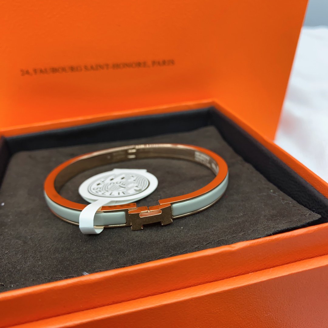 [AURORA]CLASSIC HM CLIC GREEN 8MM ENAMEL BRACELET