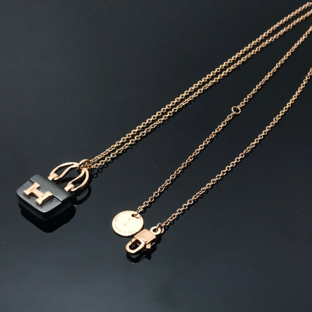 [Aurora]WOMEN'S HM AMULETTES CONSTANCE PENDANT NECKLACE