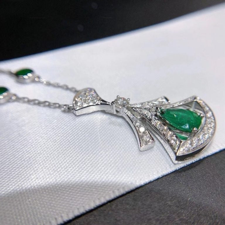 [AURORA]DREAM HALSKETTE MALACHIT DIAMANT SILBER