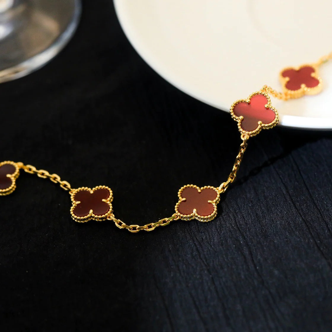 [Aurora]CLOVER 5 MOTIFS RED AGATE  BRACELET