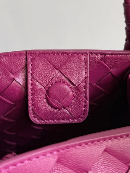 BOTTEGA VENETA 25S SMALL PARACHUTE 21 IN RASPBERRY PINK CALFSKIN GOLD HARDWARE