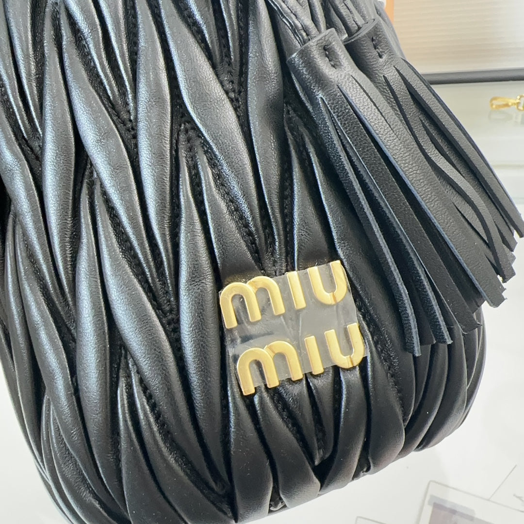 MATELASSÉ SMALL HANDBAG 17 IN BLACK LAMBSKIN