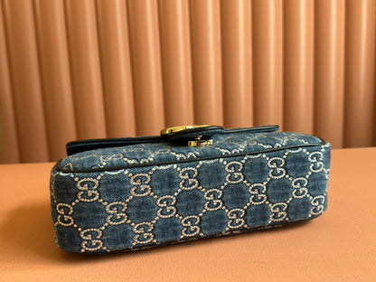 MARMONT SHOULDER BAG 26 IN BLUE DENIM WITH DOUBLE G CRYSTAL PATTERN GOLD HARDWARE
