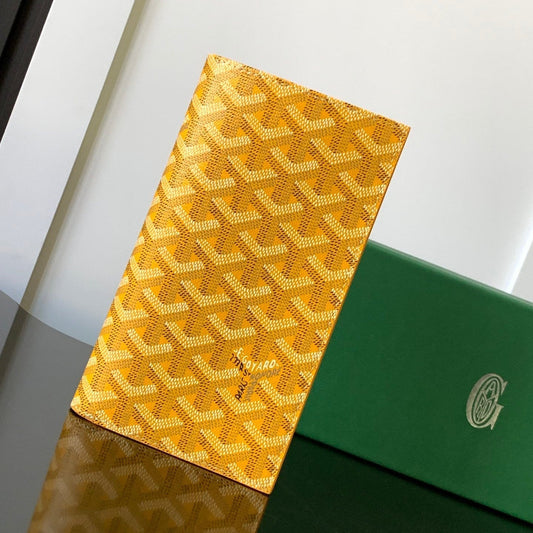 RICHELIEU CHECKBOOK WALLET 19 IN YELLOW GOYARDINE CANVAS AND CALFSKIN