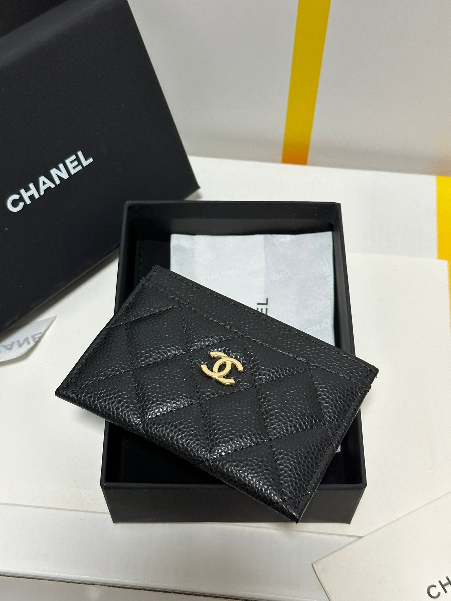 QUILTED CLASSIC CARD HOLDER 11 IN BLACK CAVIAR SKIN
