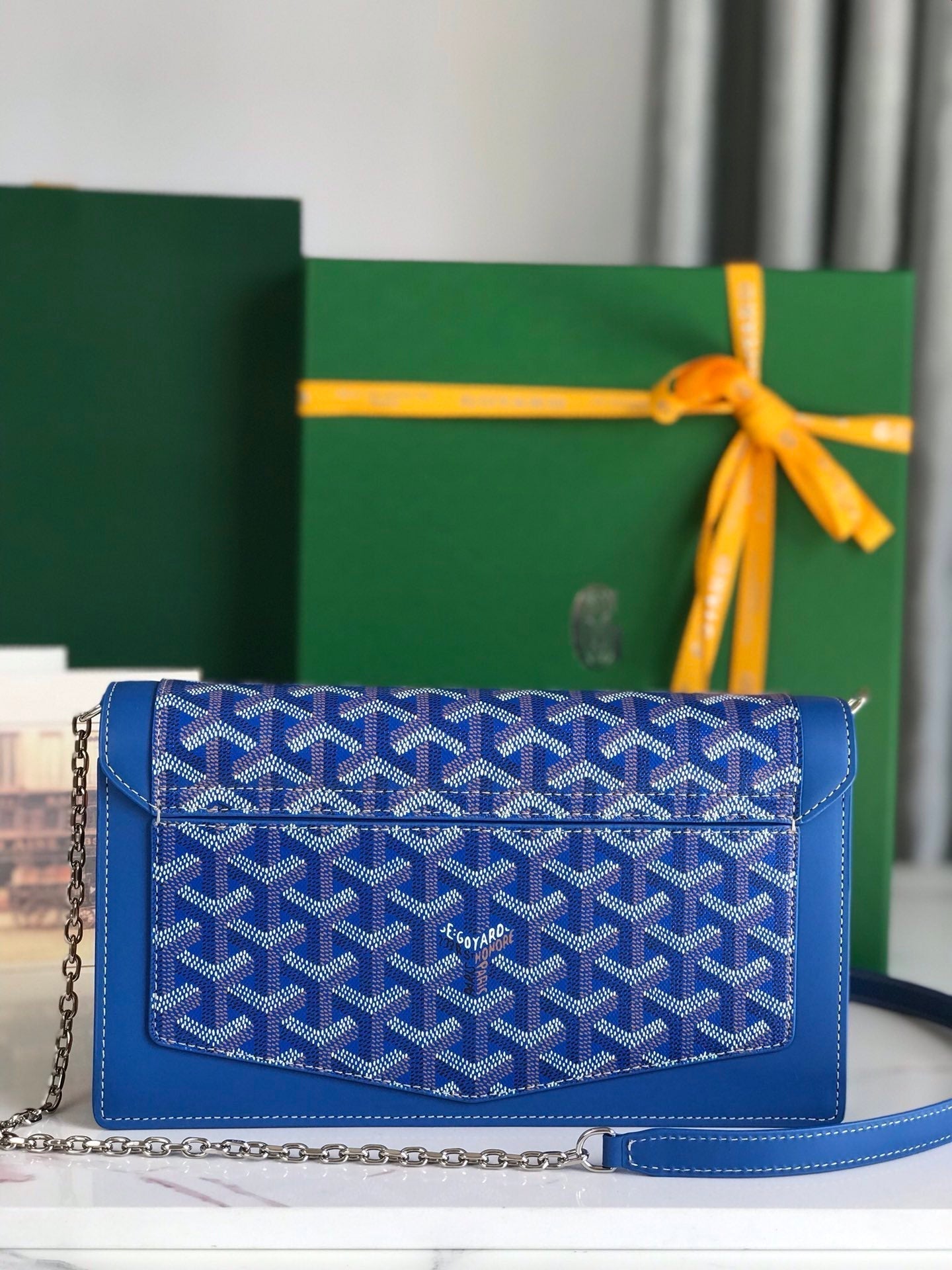DUCHESSE MARIE-CAROLINE BAG 25 IN SAPPHIRE BLUE GOYARDINE CANVAS AND SMOOTH CALFSKIN