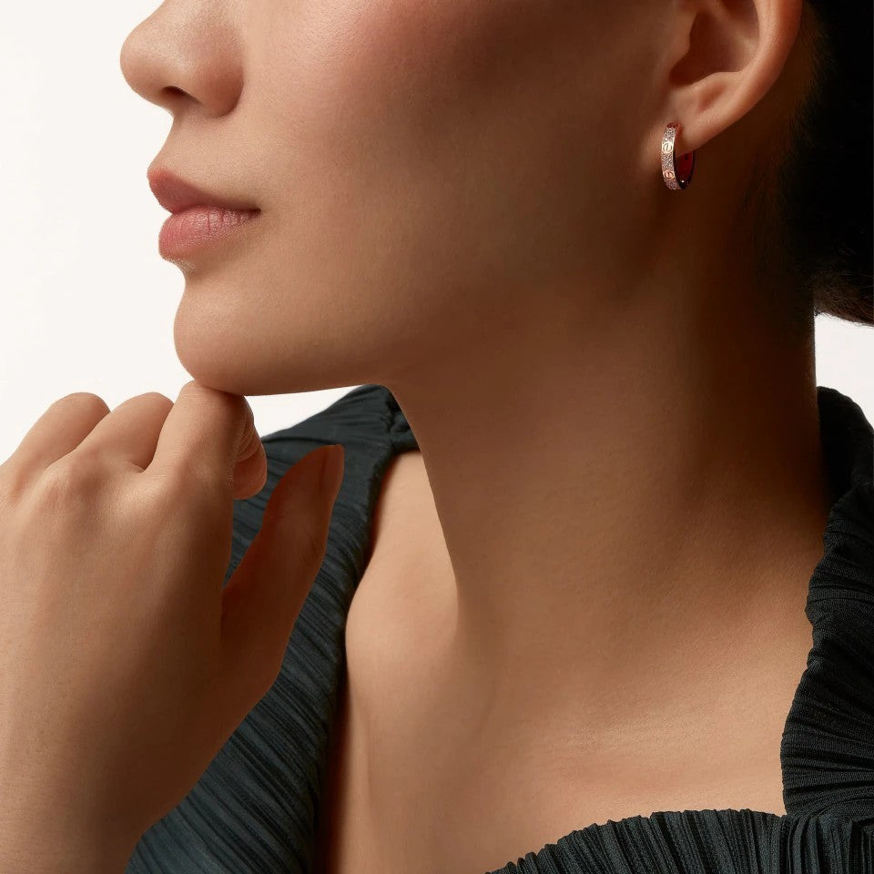 [AURORA]LOVE 3.3MM DANGLE HALF DIAMOND EARRINGS
