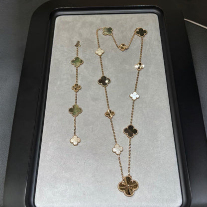 [AURORA]DETACHABLE CLOVER 15(11+4) FLOWER ROSE GOLD NECKLACE SET