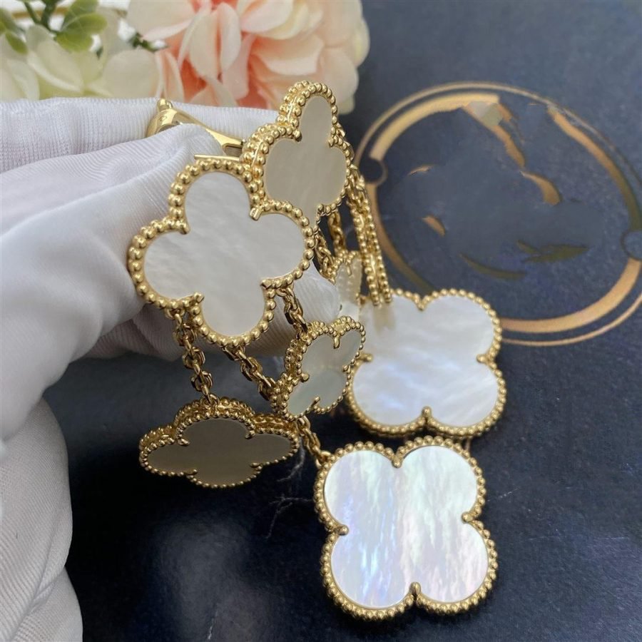 [Aurora]CLOVER EARRINGS WHITE MOP 4 MOTIFS GOLD
