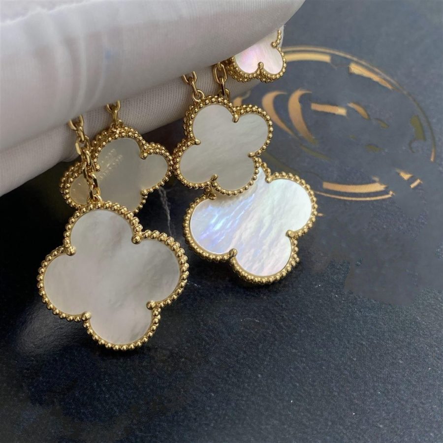 [Aurora]CLOVER EARRINGS WHITE MOP 4 MOTIFS GOLD