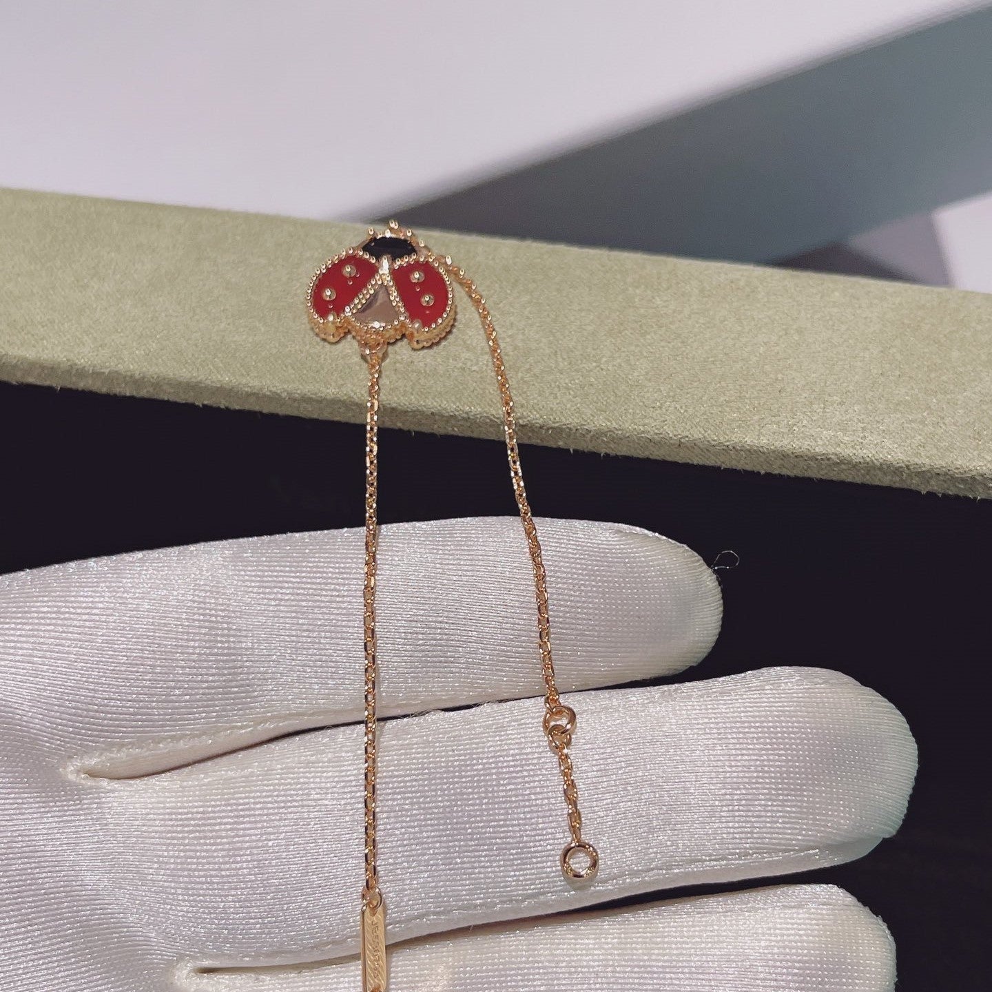 [Aurora]LUCKY SPRING 1 MOTIF PINK GOLD BRACELET