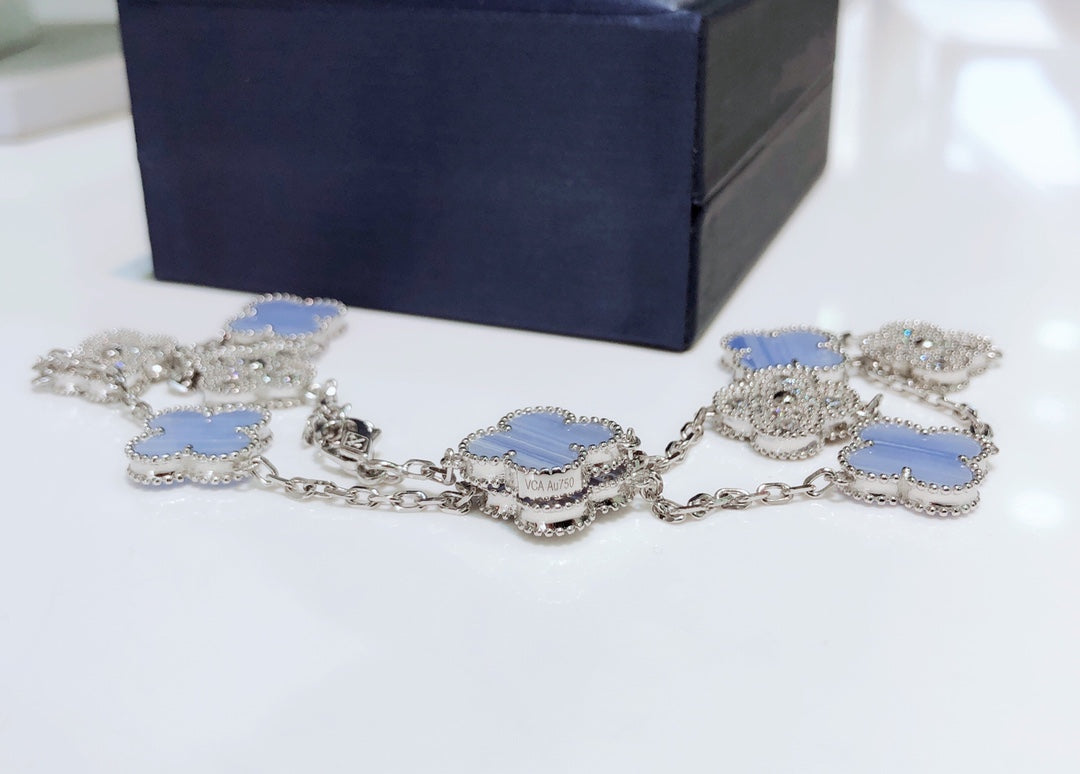 [Aurora]CLOVER 10 MOTIFS CHALCEDONY DIAMONDS SILVER NECKLACE