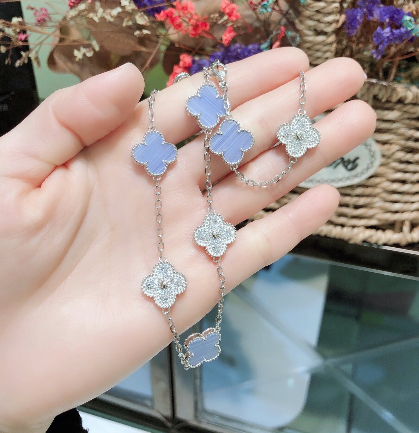[Aurora]CLOVER 10 MOTIFS CHALCEDONY DIAMONDS SILVER NECKLACE